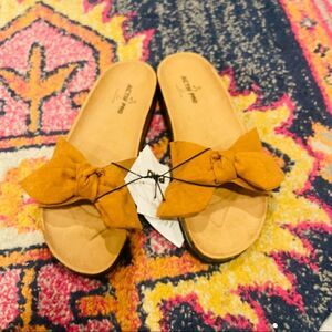 NWT ANGL Tan Faux Suede Bow Slides 8